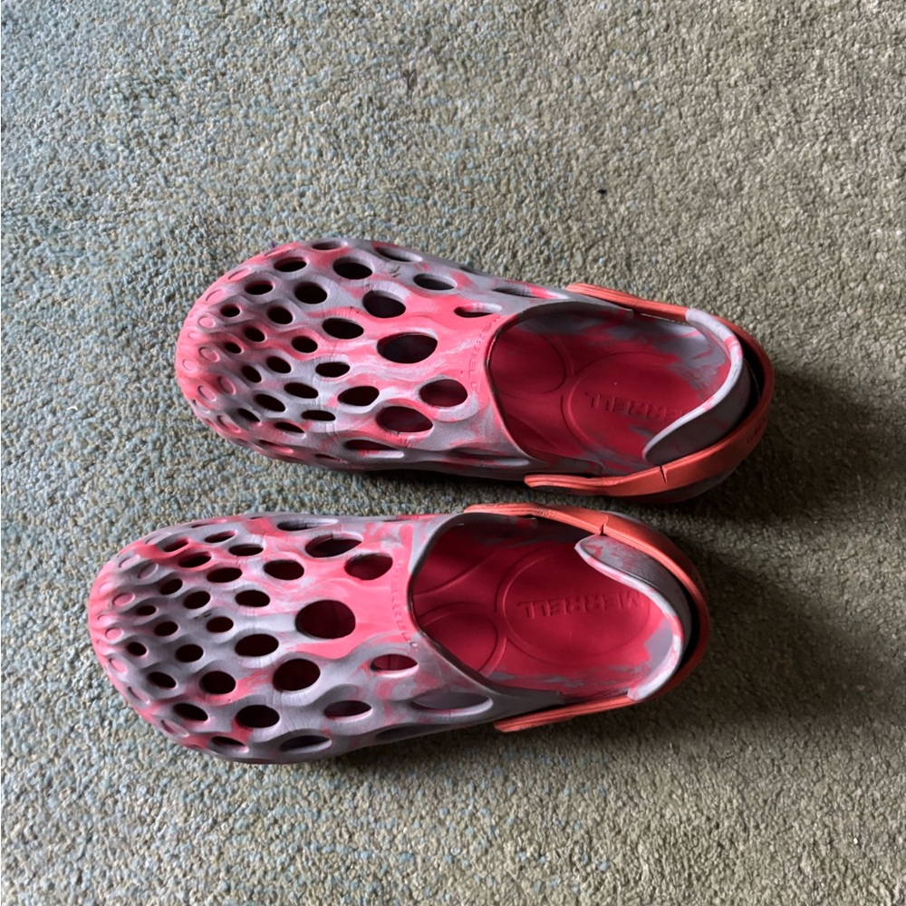 Merrell pink and gray clogs